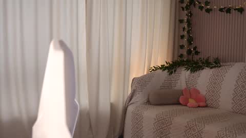 Kiki online show from 4, 10, 2025