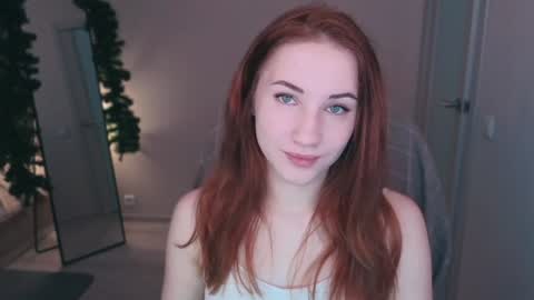 Snapshot of little_pretty_woman chatting on 12, 1, 2025 little_pretty_woman online show from 12, 1, 2025