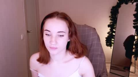Snapshot of little_pretty_woman chatting on 10, 2, 2025 little_pretty_woman online show from 10, 2, 2025