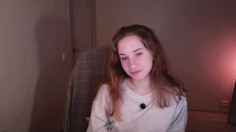 Snapshot of little_pretty_woman chatting on 2, 10, 2025 little_pretty_woman online show from 2, 10, 2025
