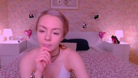 Snapshot of little_rockk chatting on 11, 5, 2026 little_rockk online show from 11, 5, 2026