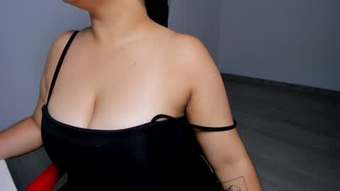 Snapshot of little_shaara chatting on 9, 3, 2025 Shaara online show from 9, 3, 2025
