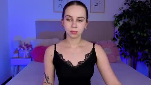 little_siin online show from 10, 6, 2026