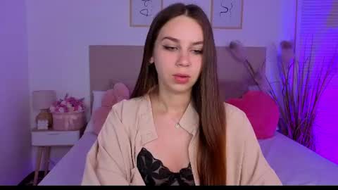 little_siin online show from 19, 6, 2026