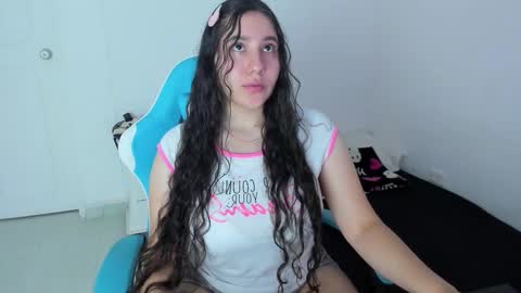 Laire  online show from 19, 12, 2025