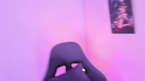 Snapshot of littleangell7 chatting on 28, 9, 2025 littleangell7 online show from 28, 9, 2025