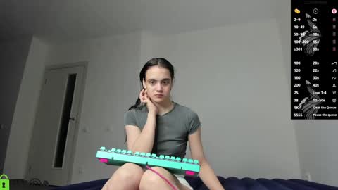 littleashleyy online show from 25, 5, 2026