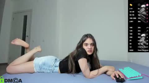 littleashleyy online show from 10, 7, 2026