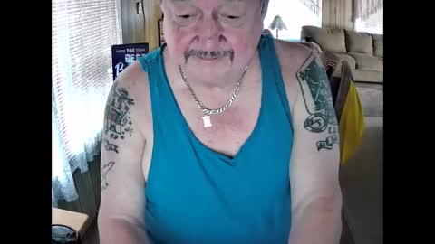 Littled83057 online show from 2, 10, 2025