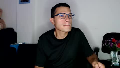 Snapshot of littledicklatin chatting on 5, 12, 2024 Manu online show from 5, 12, 2024
