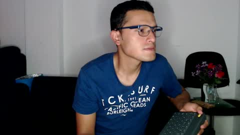 Snapshot of littledicklatin chatting on 12, 12, 2024 Manu online show from 12, 12, 2024
