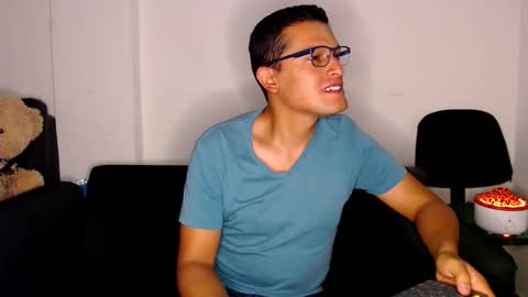 Snapshot of littledicklatin chatting on 29, 9, 2025 Manu online show from 29, 9, 2025