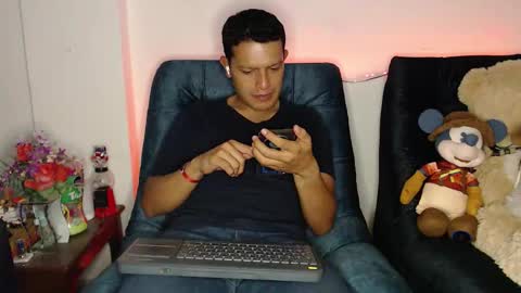 Snapshot of littledicklatin chatting on 1, 2, 2026 Manu online show from 1, 2, 2026