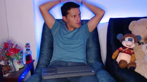 Snapshot of littledicklatin chatting on 2, 2, 2026 Manu online show from 2, 2, 2026