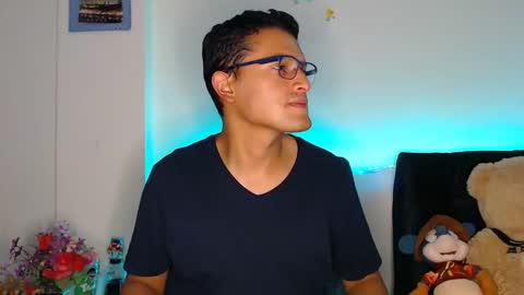 Snapshot of littledicklatin chatting on 3, 2, 2026 Manu online show from 3, 2, 2026