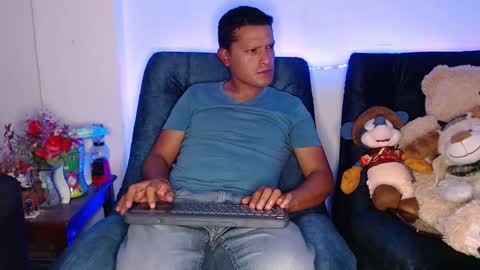 Snapshot of littledicklatin chatting on 15, 3, 2026 Manu online show from 15, 3, 2026