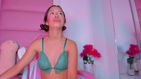 littlee_emma_ online show from 11, 12, 2024