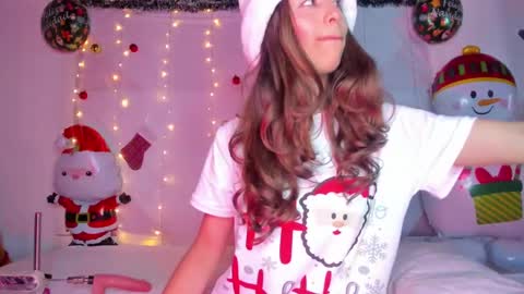 littlee_emma_ online show from 28, 12, 2024