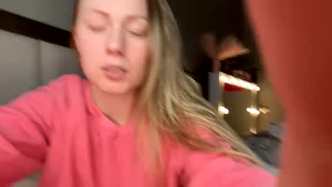 LittleMomma online show from 21, 1, 2025
