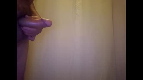 littleguyy888 online show from 2, 12, 2025