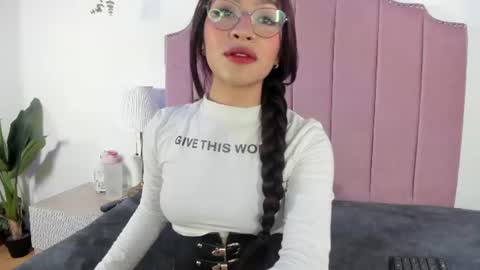 Snapshot of littlejade_dh chatting on 11, 6, 2026 littlejade_dh online show from 11, 6, 2026