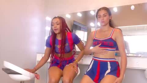 Snapshot of littlejennifer18 chatting on 17, 4, 2026 Tip us ask our names online show from 17, 4, 2026