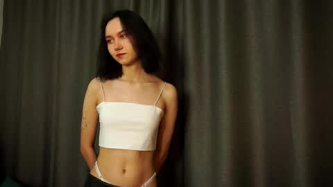 Molly online show from 6, 10, 2025