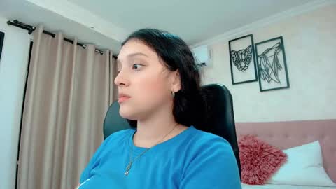 Snapshot of littlemolly_pregnant chatting on 18, 3, 2026 Sarahs Room online show from 18, 3, 2026