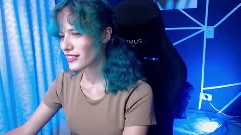 Snapshot of littlenami_ chatting on 30, 9, 2025 LAUREN online show from 30, 9, 2025