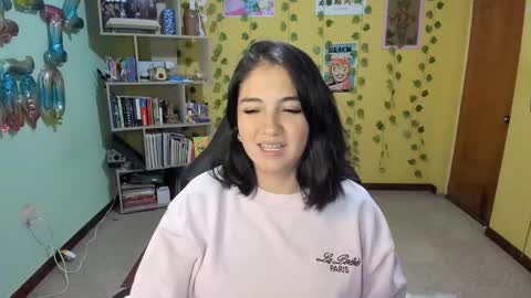 Snapshot of littleprety6969 chatting on 17, 2, 2025 Mia Wednesday to Sunday 730 am to 1030 am Colombian Hour D online show from 17, 2, 2025