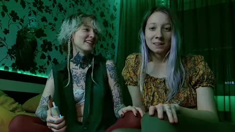 Snapshot of littlespacemouse chatting on 2, 12, 2024 Niki free tg channel with some photos gifs and info about streams online show from 2, 12, 2024