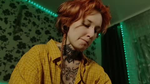 Snapshot of littlespacemouse chatting on 1, 2, 2025 Niki free tg channel with some photos gifs and info about streams online show from 1, 2, 2025