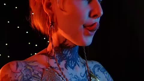 Snapshot of littlespacemouse chatting on 10, 2, 2025 Niki free tg channel with some photos gifs and info about streams online show from 10, 2, 2025