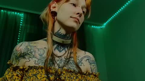 Snapshot of littlespacemouse chatting on 21, 2, 2025 Niki free tg channel with some photos gifs and info about streams online show from 21, 2, 2025