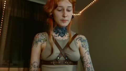 Snapshot of littlespacemouse chatting on 22, 2, 2025 Niki free tg channel with some photos gifs and info about streams online show from 22, 2, 2025