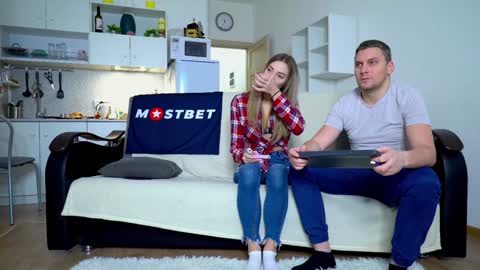 Little Tifany online show from 26, 12, 2024