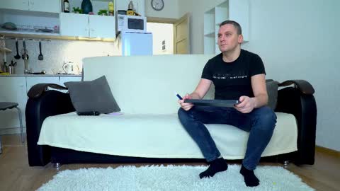 Little Tifany online show from 10, 2, 2025