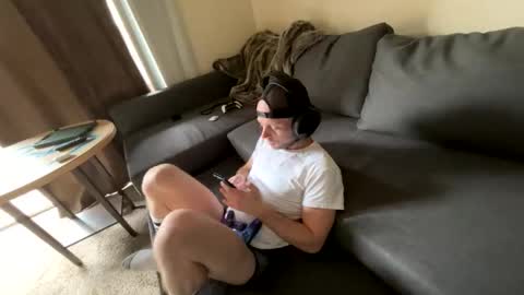 Snapshot of littlethiqself chatting on 28, 10, 2025 Anon interracial gay fuck online show from 28, 10, 2025