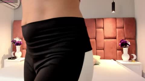 littlevaale online show from 30, 9, 2025