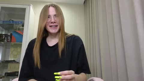 Snapshot of littlevildevil chatting on 7, 12, 2024 Eliana online show from 7, 12, 2024