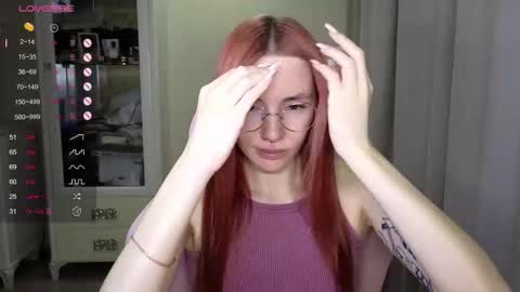 Snapshot of littlevildevil chatting on 25, 10, 2025 Eliana online show from 25, 10, 2025