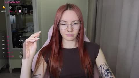 Snapshot of littlevildevil chatting on 31, 10, 2025 Eliana online show from 31, 10, 2025