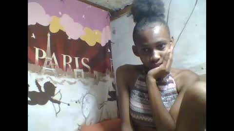 Snapshot of littleyanah chatting on 24, 9, 2025 yanah online show from 24, 9, 2025