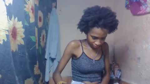 Snapshot of littleyanah chatting on 7, 3, 2026 yanah online show from 7, 3, 2026