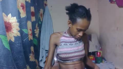 Snapshot of littleyanah chatting on 21, 3, 2026 yanah online show from 21, 3, 2026