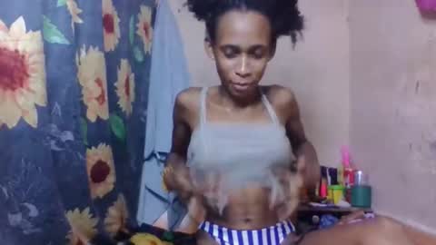 Snapshot of littleyanah chatting on 26, 3, 2026 yanah online show from 26, 3, 2026