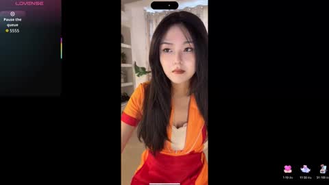 Snapshot of liunana chatting on 23, 10, 2025 nana online show from 23, 10, 2025