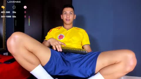 Snapshot of liuscast_22 chatting on 18, 6, 2026 Luis Castro online show from 18, 6, 2026