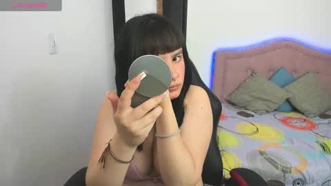 Katalina Novoa. online show from 12, 12, 2024