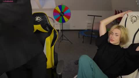 Sheryl online show from 4, 12, 2025